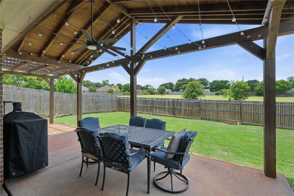 8 Tallwood Lane