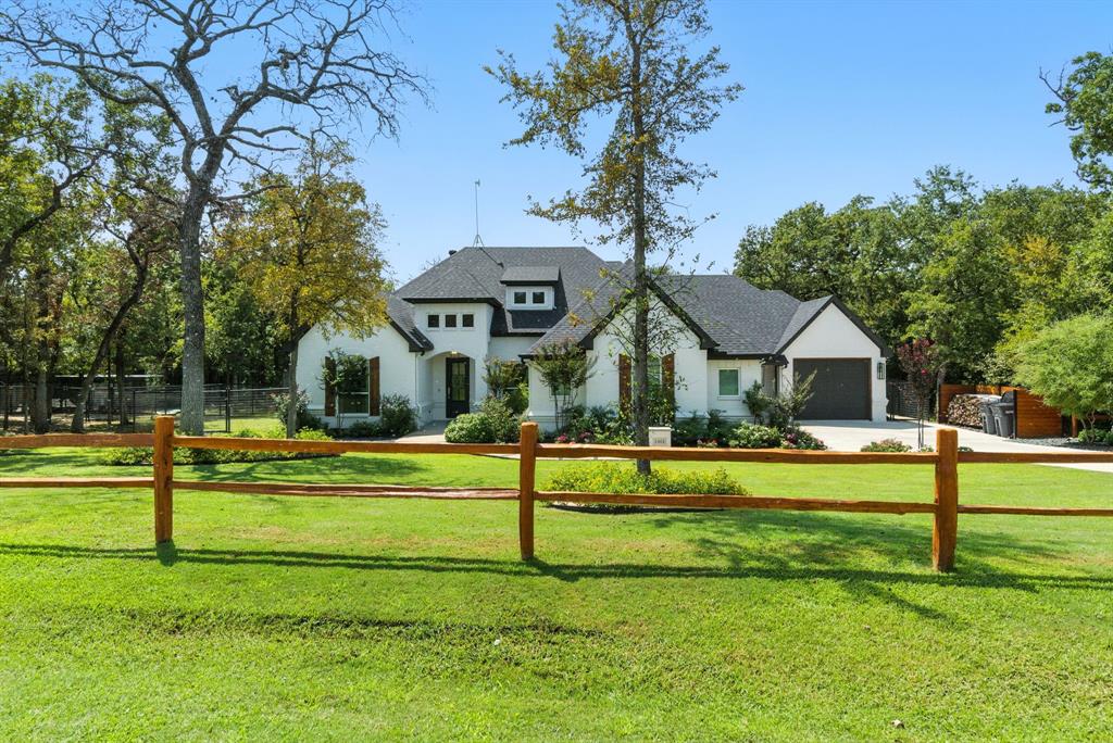 1001 Trinity Oaks Road