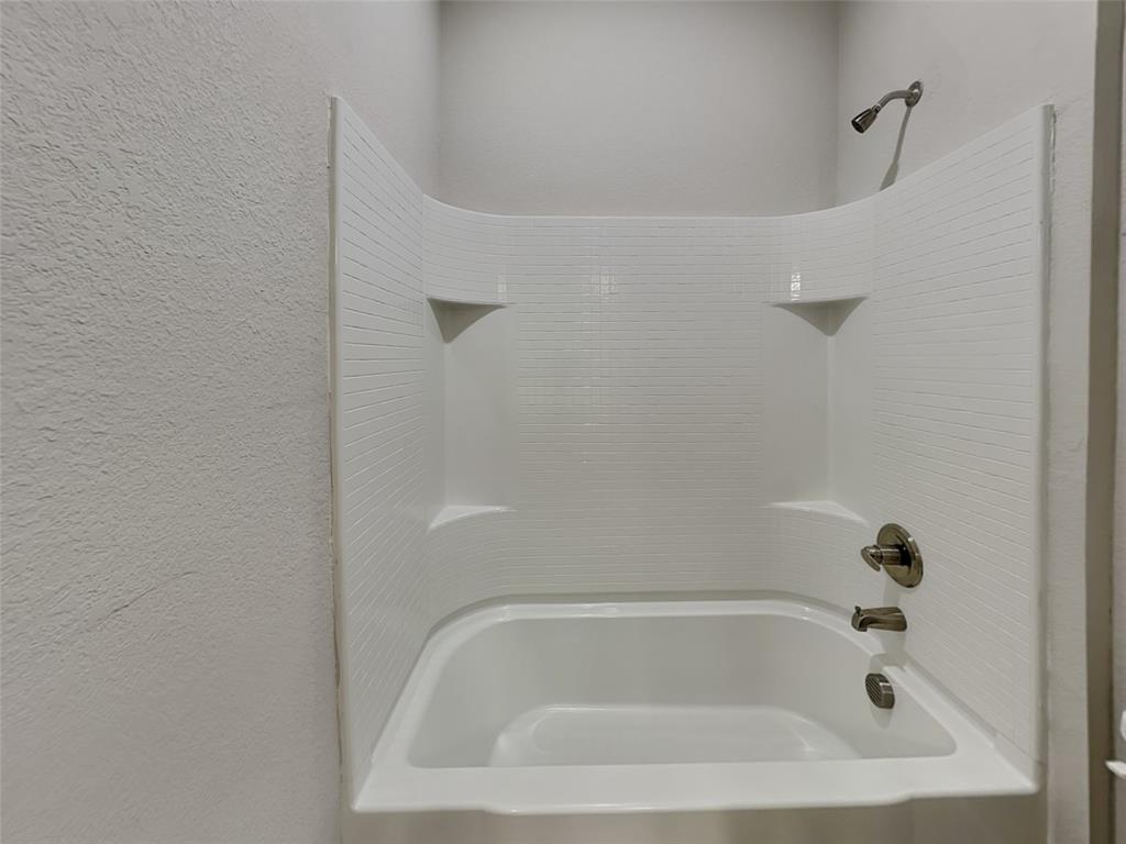 Residences At Jeans Creek, The - Residential Lease