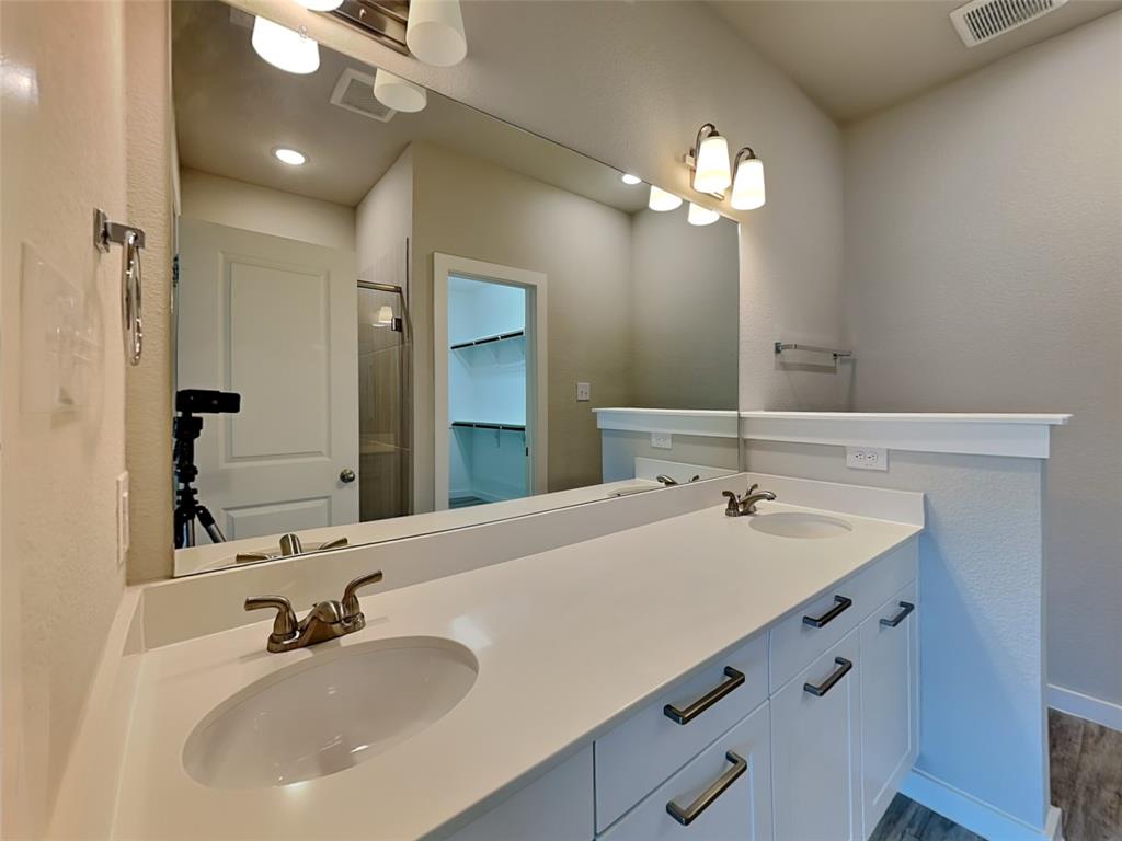 Residences At Jeans Creek, The - Residential Lease