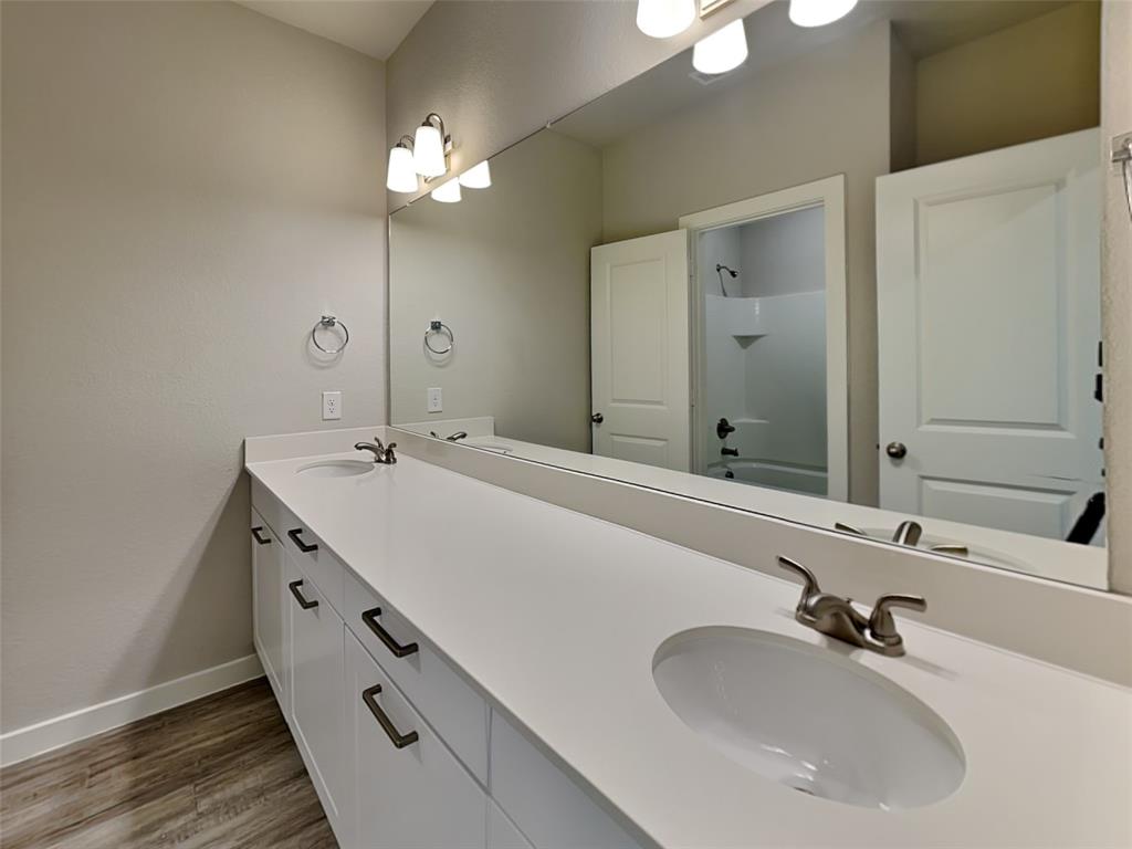 Residences At Jeans Creek, The - Residential Lease