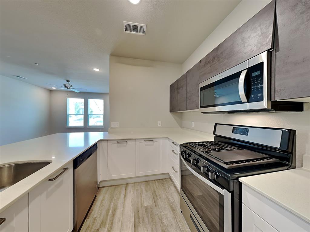 Residences At Jeans Creek, The - Residential Lease