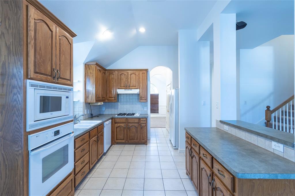 Arbor Lakes - Residential Lease