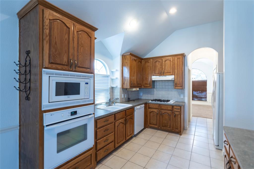 Arbor Lakes - Residential Lease