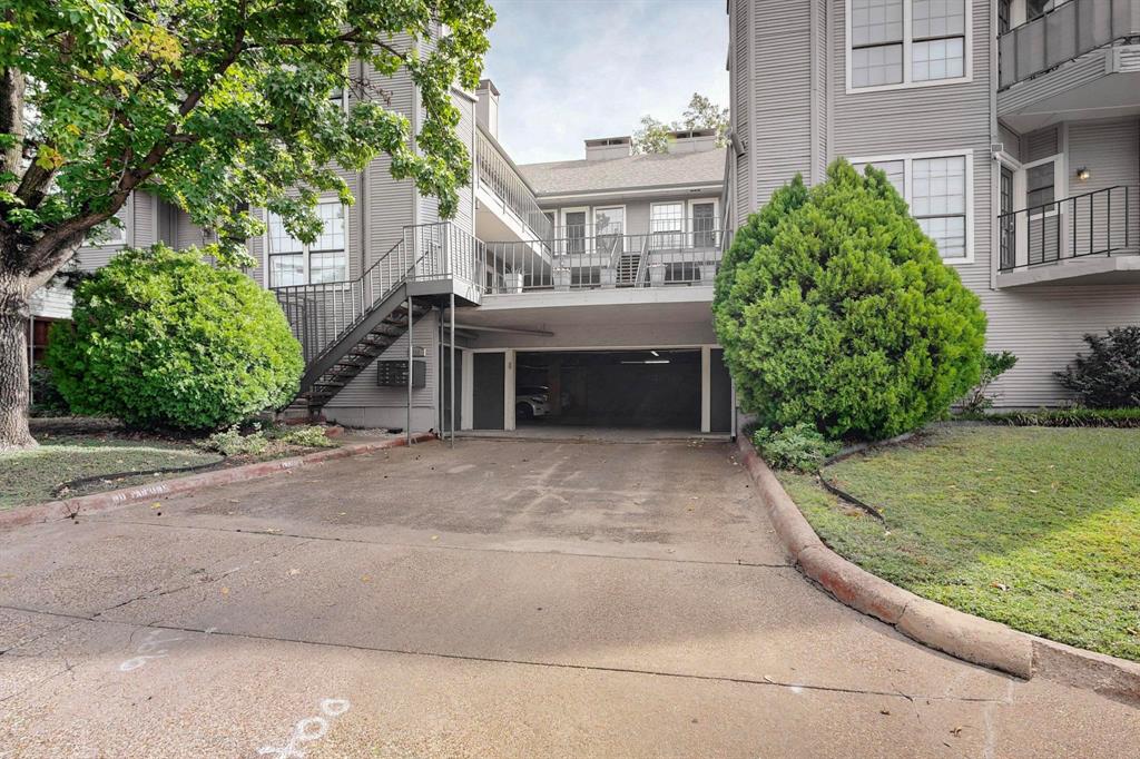 Beacon Street Living Condo - Residential