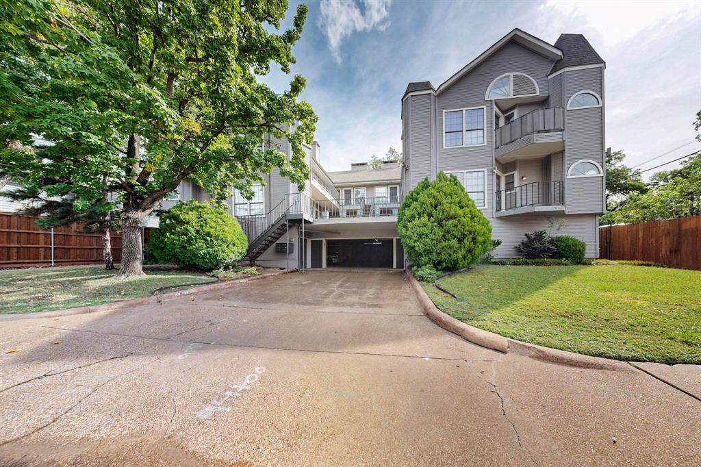 Beacon Street Living Condo - Residential