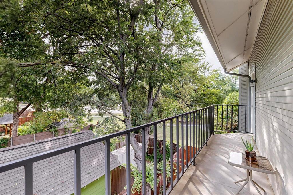 Beacon Street Living Condo - Residential