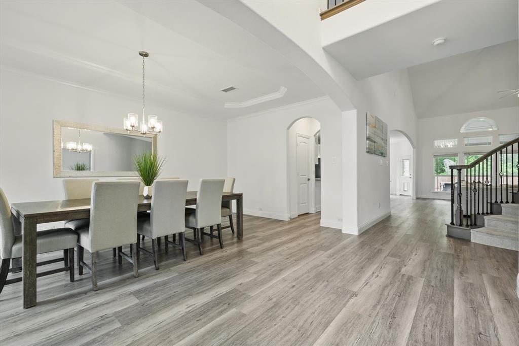 2821 White Plains Drive