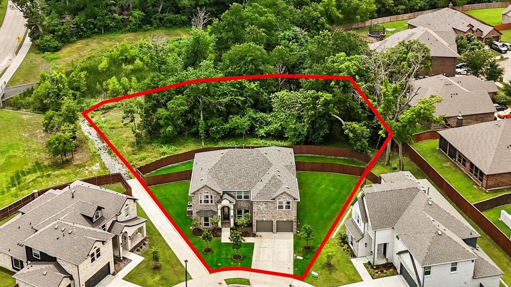 2821 White Plains Drive