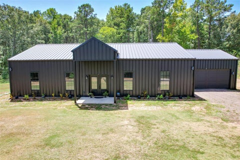 Photo of 1373 County Road 166 W, Overton, TX 75684 (MLS # 21366050)