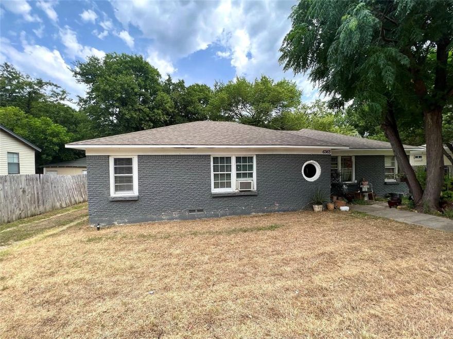 Move-in ready half duplex located just 15 minutes from Downtown and White Rock Lake! Quick commute to highways, shopping, food, and entertainment! This 1 bed, 1 bath unit offers great natural lighting, built-in shelves in living room and bathroom, plenty of parking, low maintenance yard and so much more! In the heart of Dallas, you're not going to want to miss out on this one! Call and schedule a showing today!