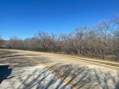 2800 Western Oaks Drive Grapevine TX 76051