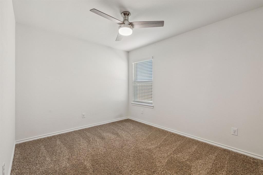 Chalk Hill, Ph 1 - Residential Lease