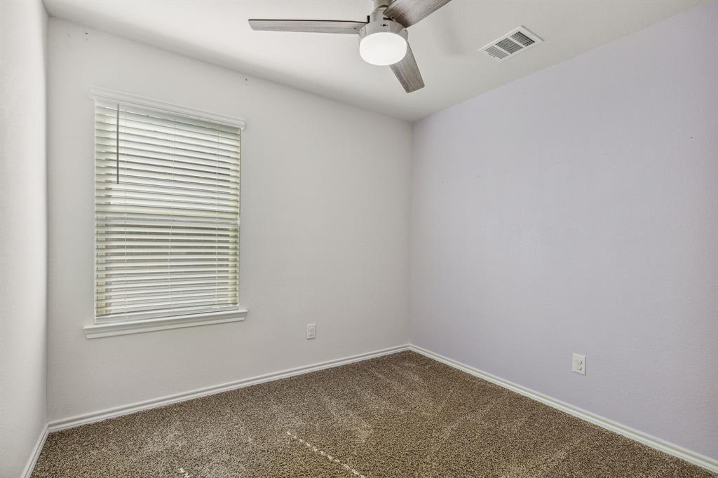 Chalk Hill, Ph 1 - Residential Lease