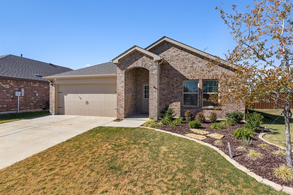 Chalk Hill, Ph 1 - Residential Lease