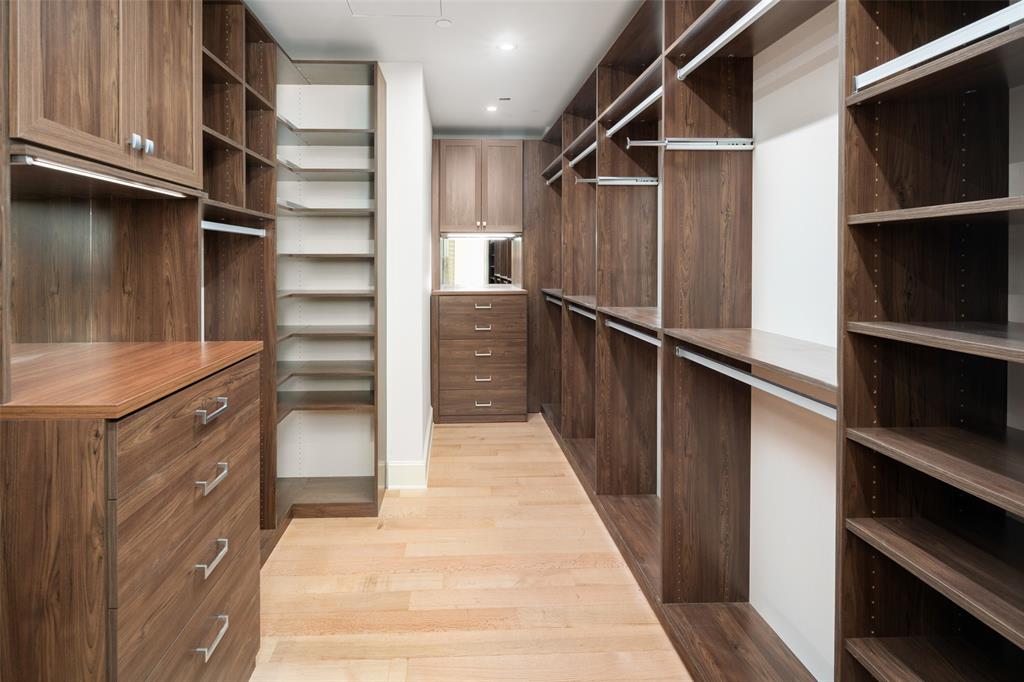 Tower & Regency Row Residence Condo - Residential