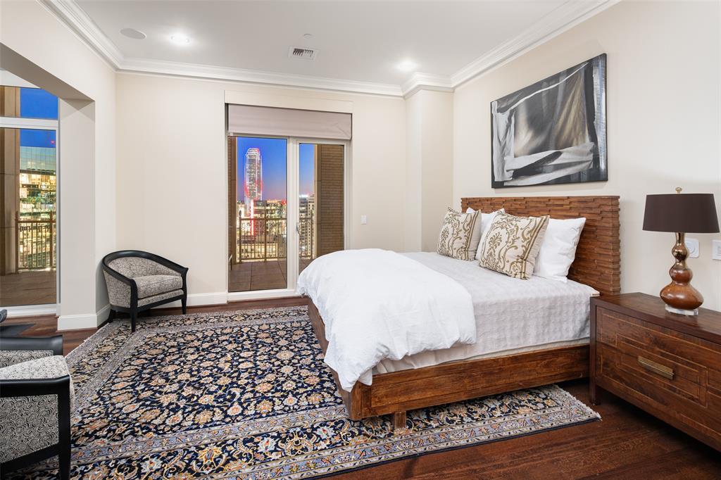 Tower & Regency Row Residence Condo - Residential