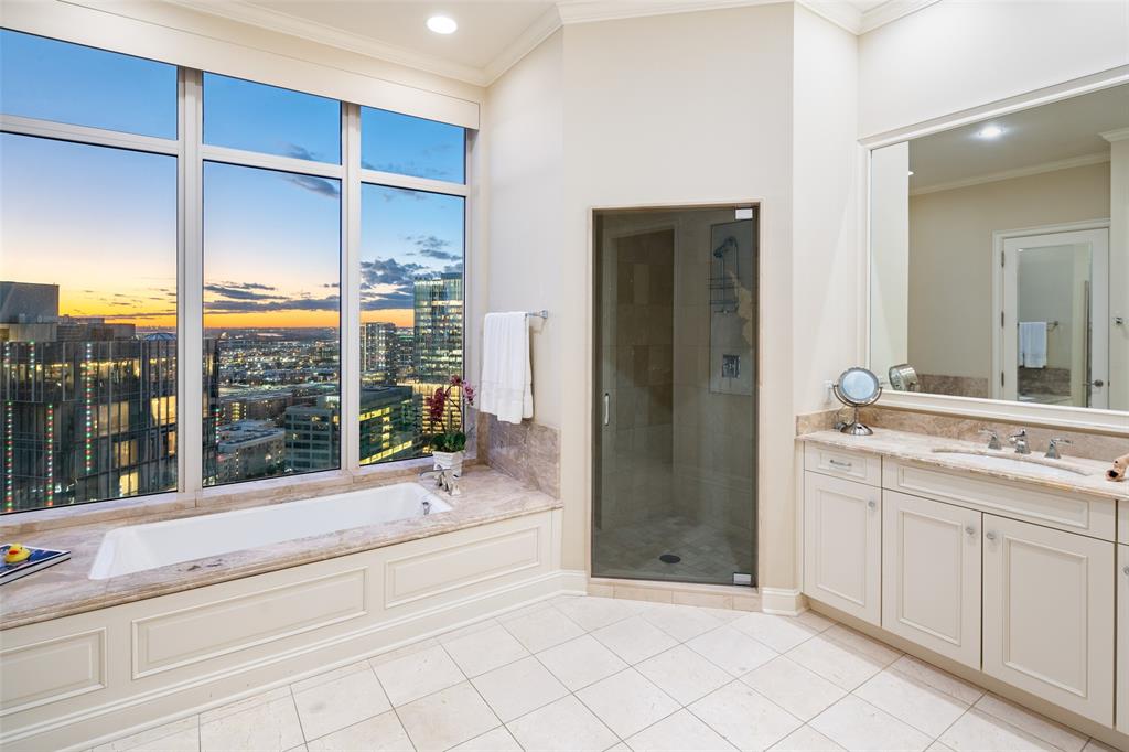 Tower & Regency Row Residence Condo - Residential