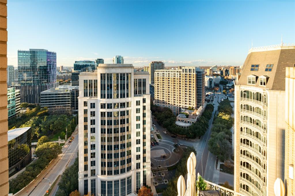 Tower & Regency Row Residence Condo - Residential