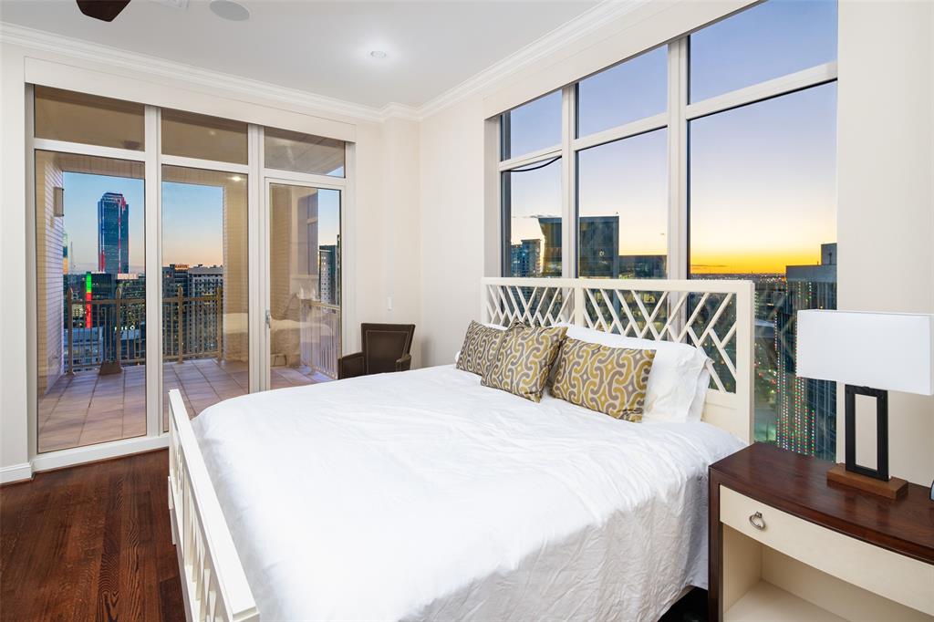 Tower & Regency Row Residence Condo - Residential