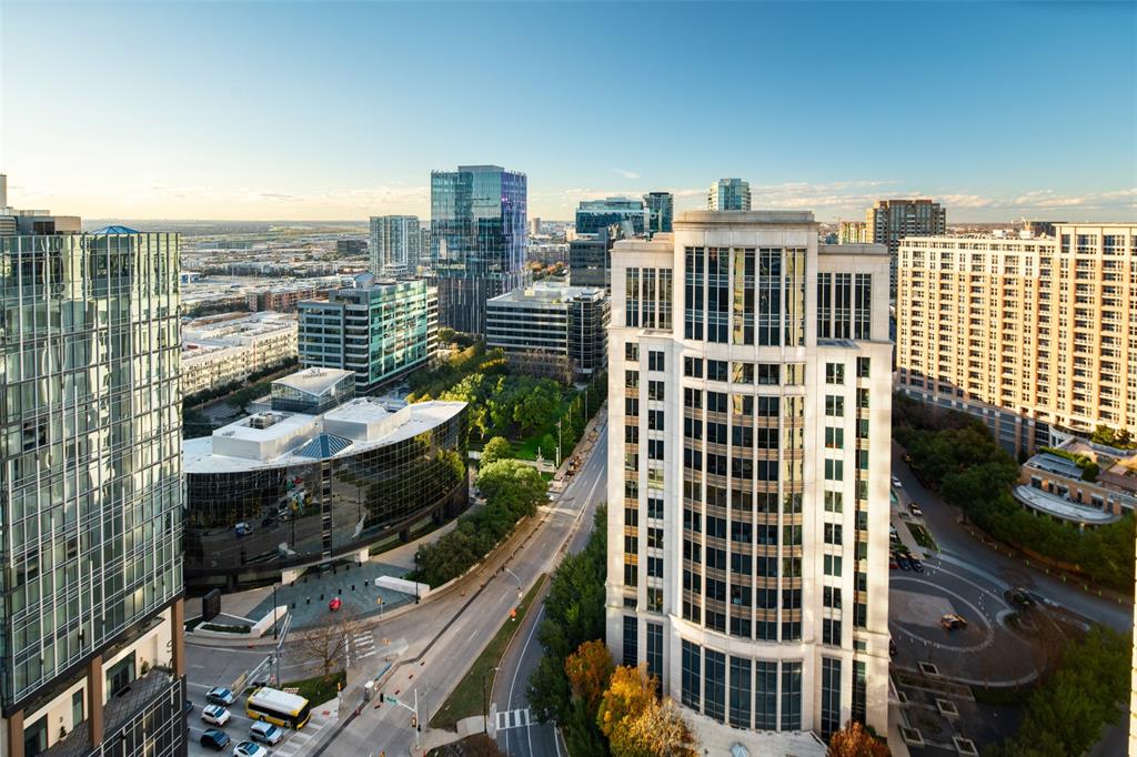 Tower & Regency Row Residence Condo - Residential