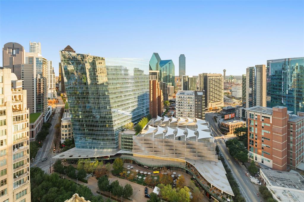 Tower & Regency Row Residence Condo - Residential