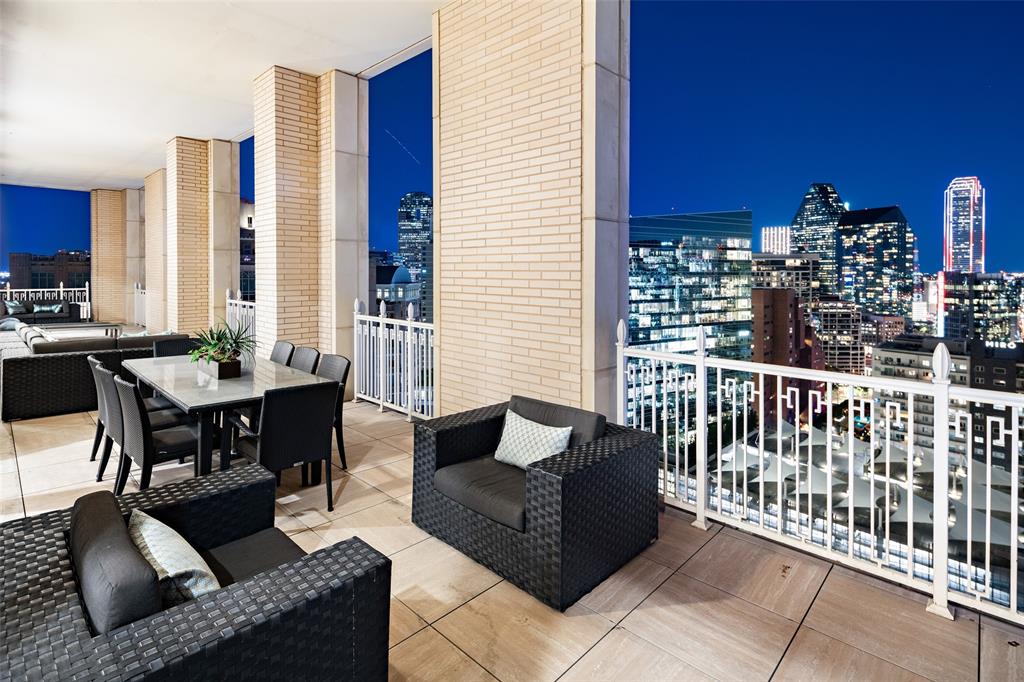 Tower & Regency Row Residence Condo - Residential