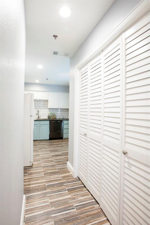 Ascot Place Condos - Residential