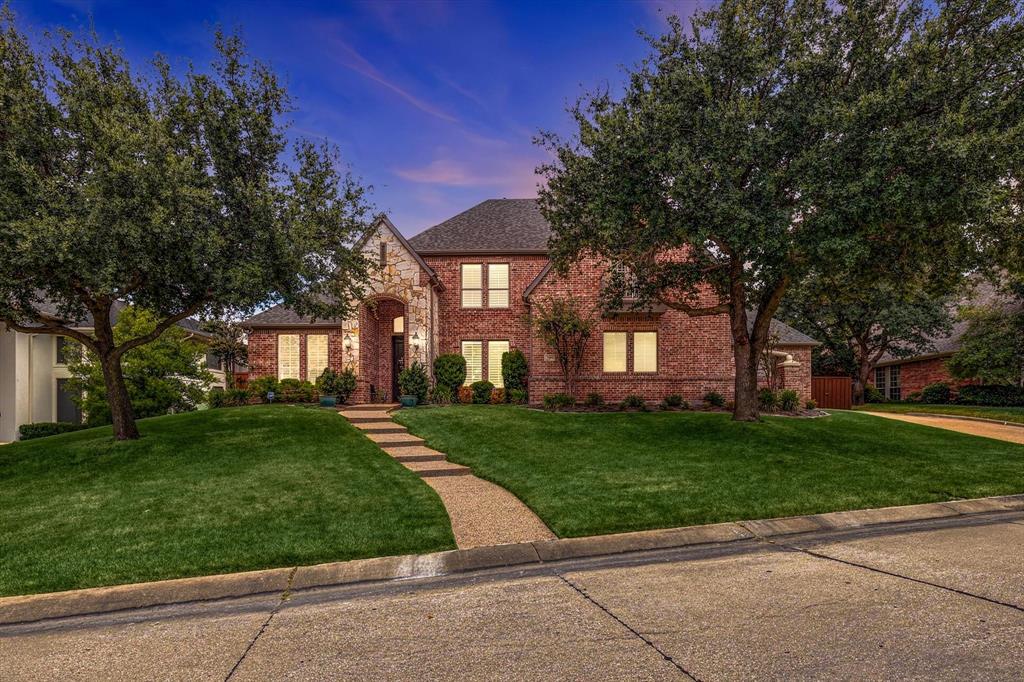 2990 Lakeside Drive