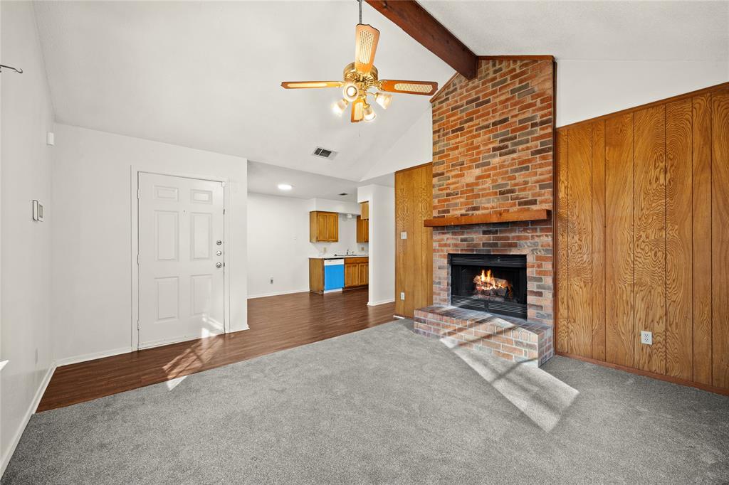 1001 Meadow Circle N 2