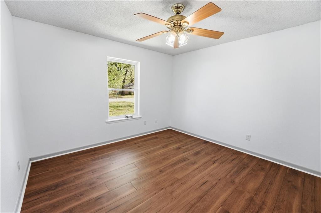 Lake Brenda - Residential