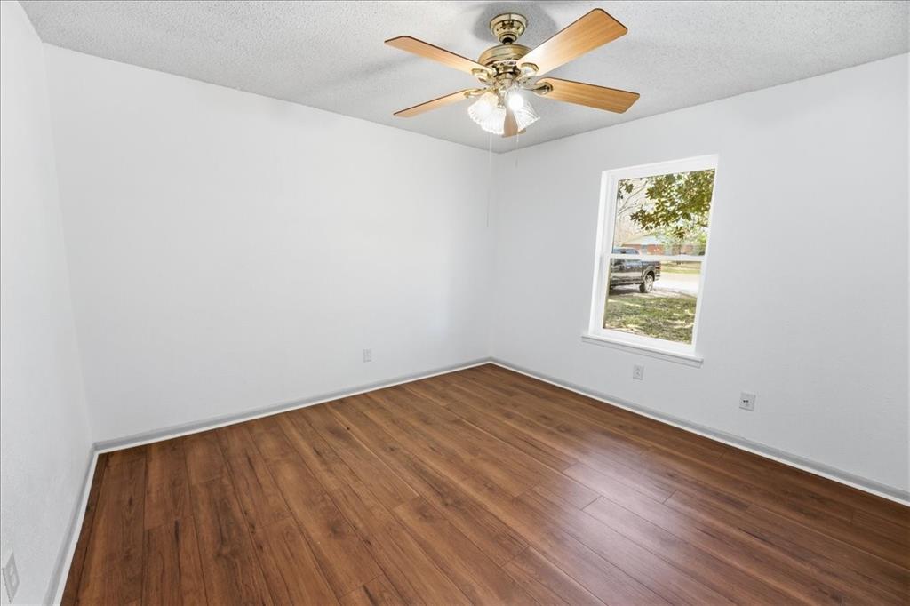 Lake Brenda - Residential