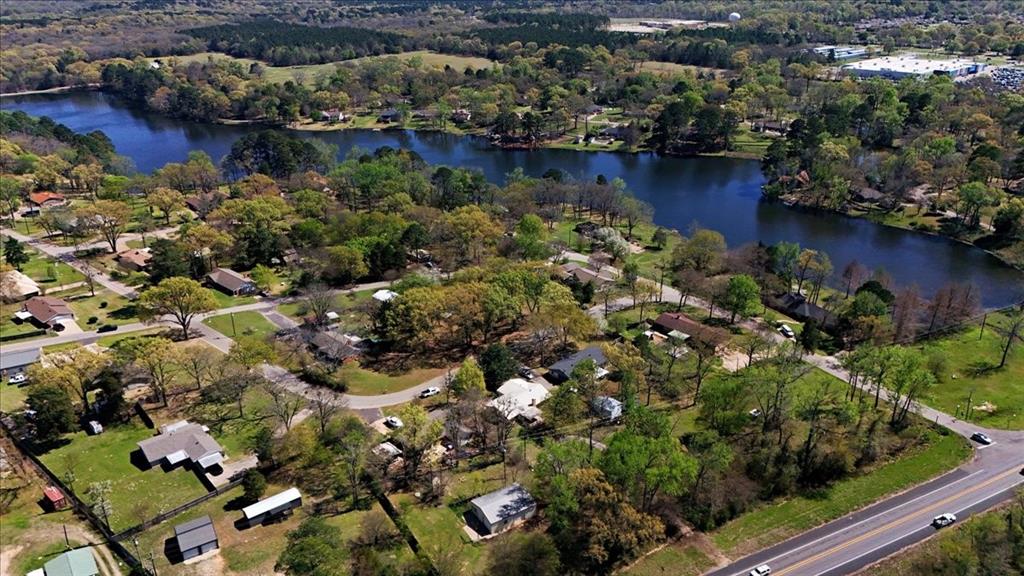Lake Brenda - Residential