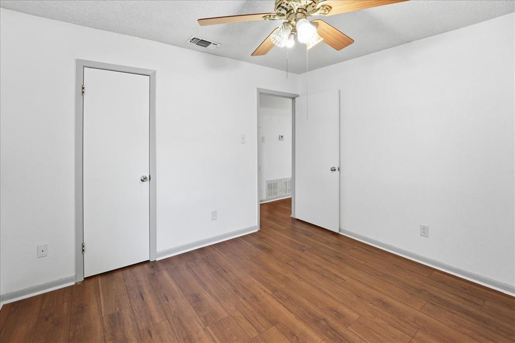 Lake Brenda - Residential