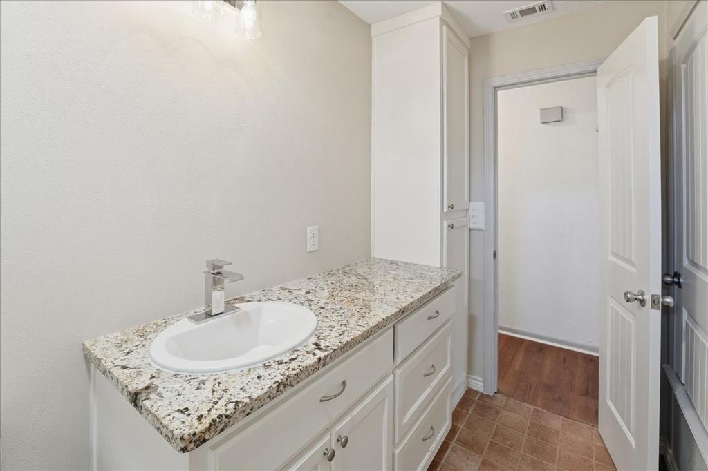 Lake Brenda - Residential