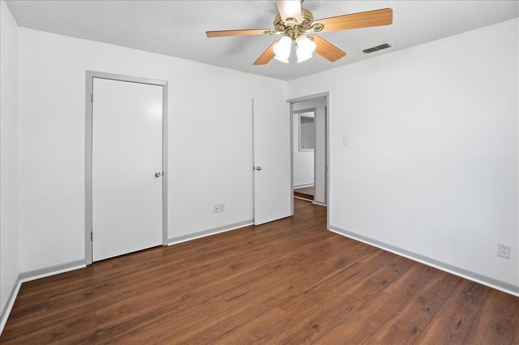 Lake Brenda - Residential