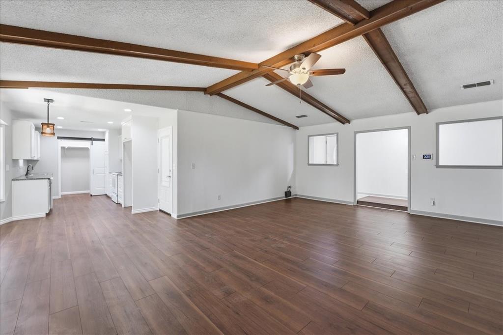 Lake Brenda - Residential