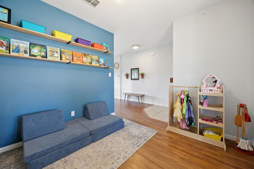 Mira Lagos F 1a - Residential