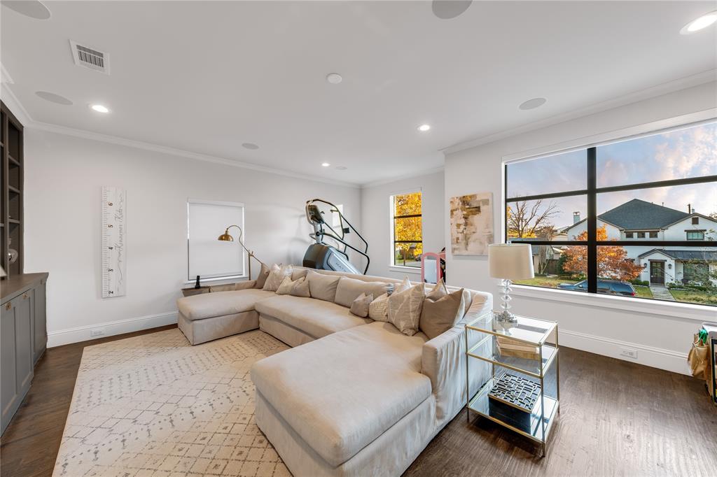 Linwood Place - Residential