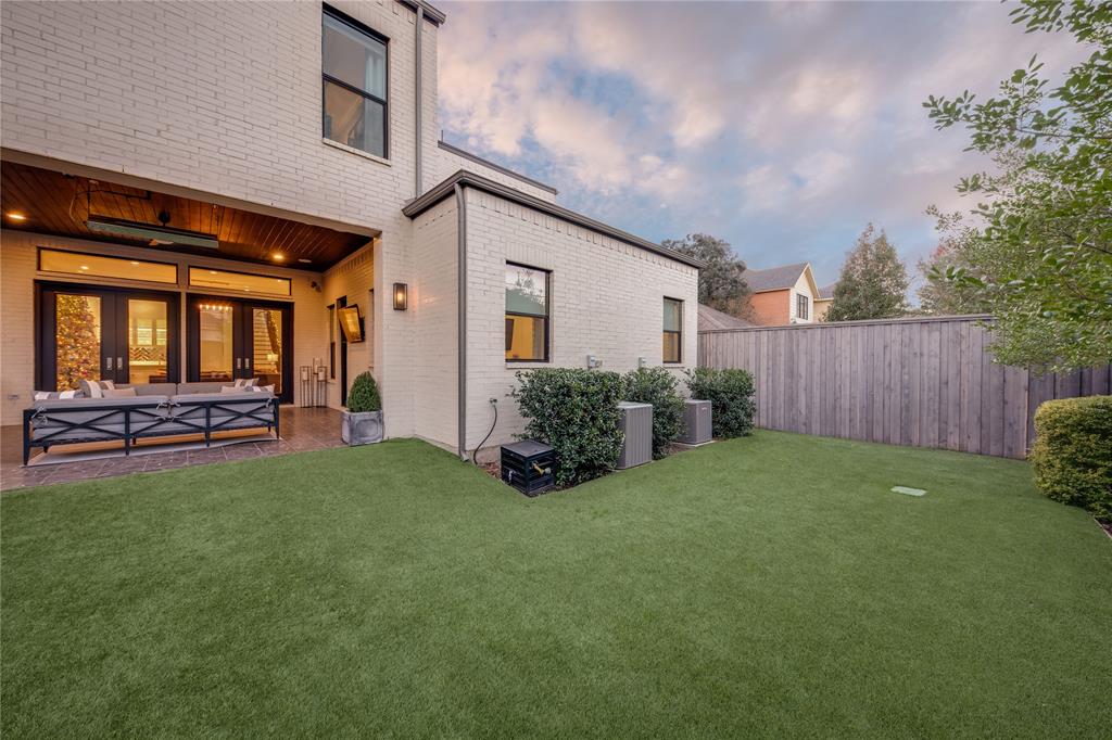 Linwood Place - Residential