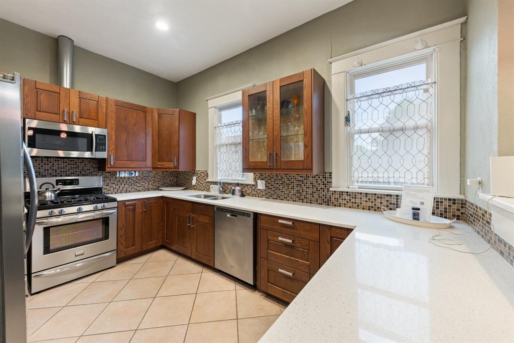 Junius Heights - Residential Income