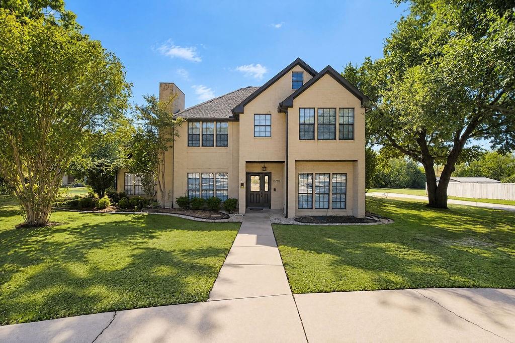 8781 Crestview Drive