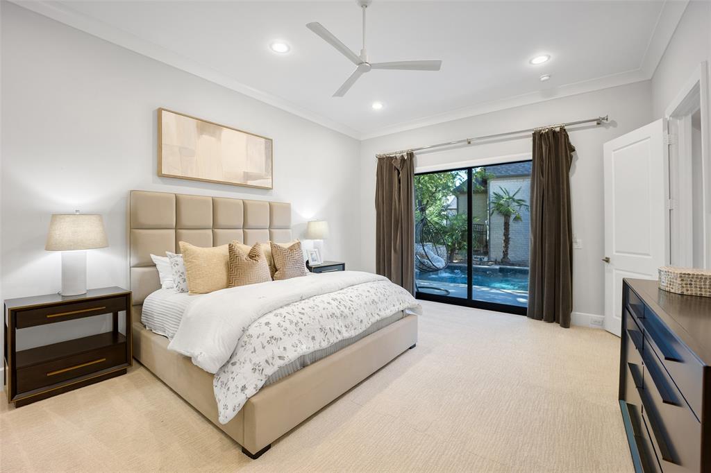 Lawn at Glen Abbey - Residential