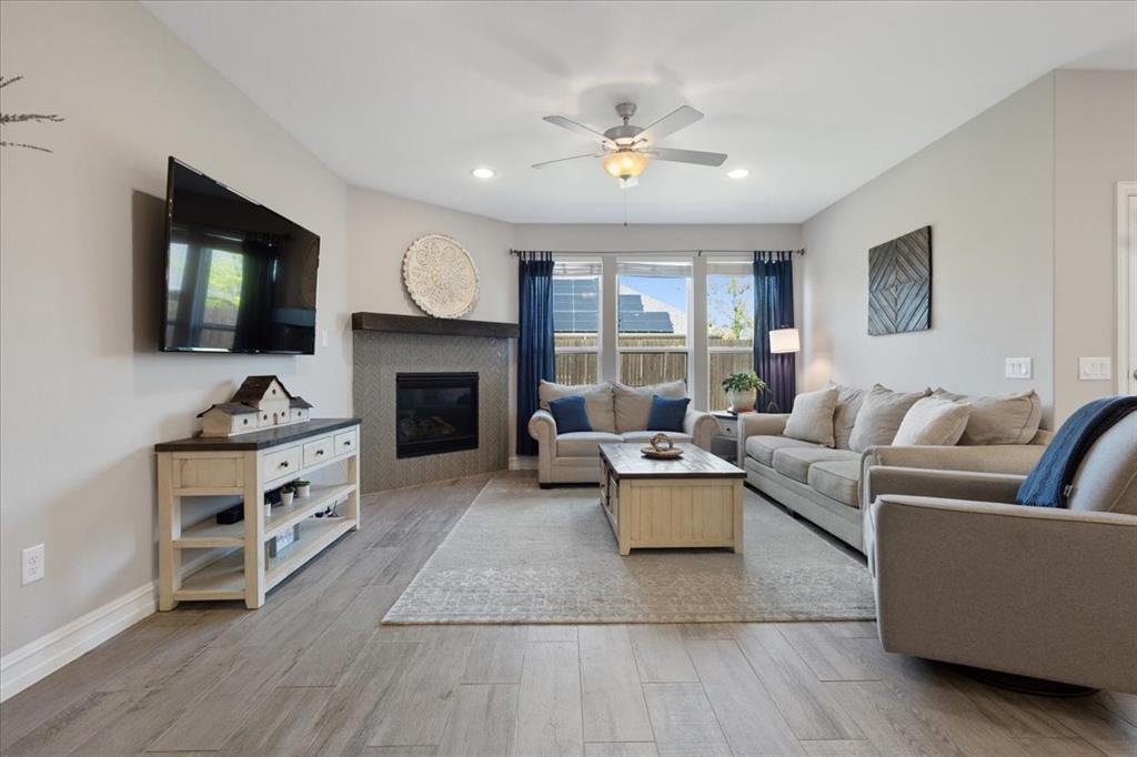 2819 Redbud Lane
