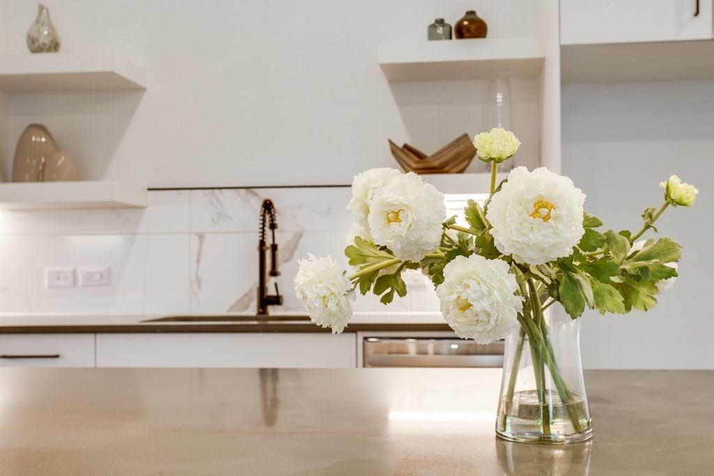 1901 N Carroll Avenue 103