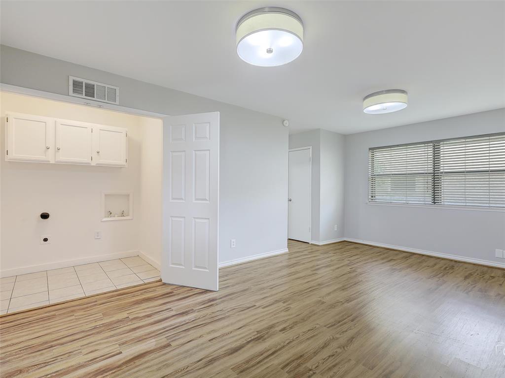 Meadow Park 10 - Residential Lease