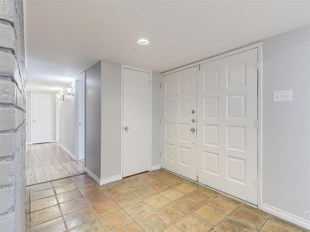 Meadow Park 10 - Residential Lease