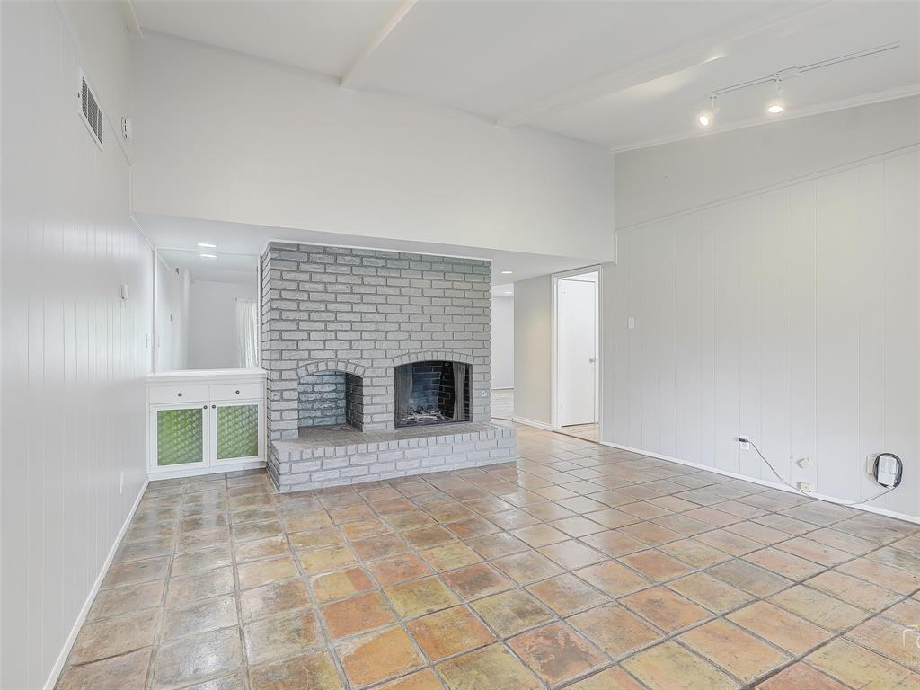 Meadow Park 10 - Residential Lease