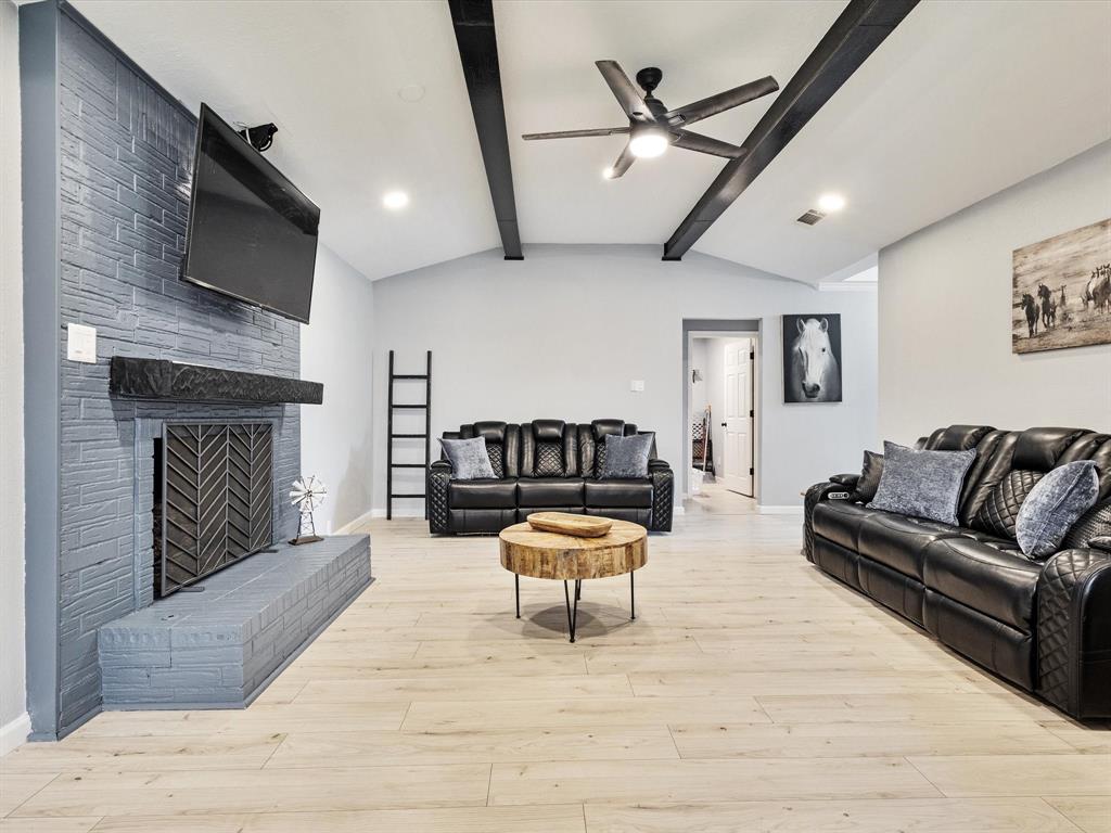 Dal-View 04 - Residential