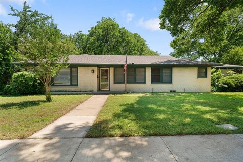 6908 Park Place Drive Richland Hills TX 76118